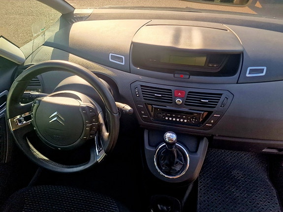 Citroen Grand C4 Picasso 16 of 17