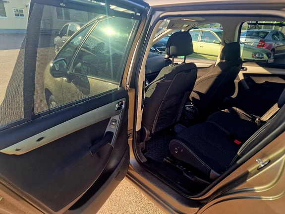 Citroen Grand C4 Picasso 10 of 17