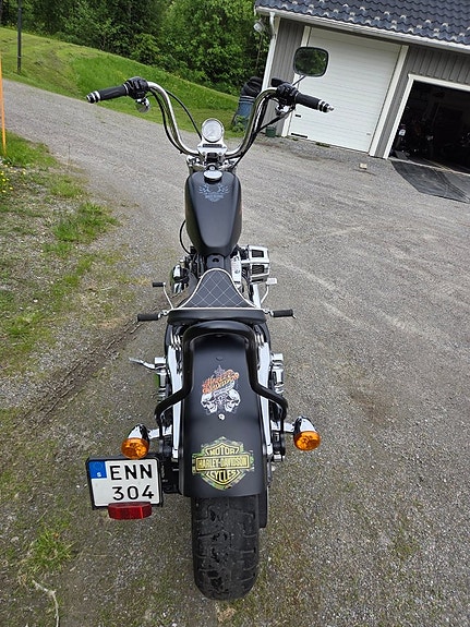 Harley-Davidson Sportster XL1200V Seventy-Two 14 of 16