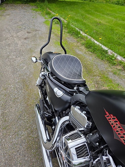 Harley-Davidson Sportster XL1200V Seventy-Two 5 of 5