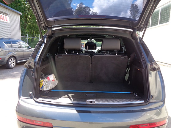 Audi Q7 6 of 14