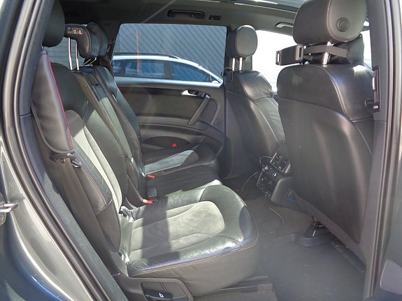 Audi Q7 8 of 14