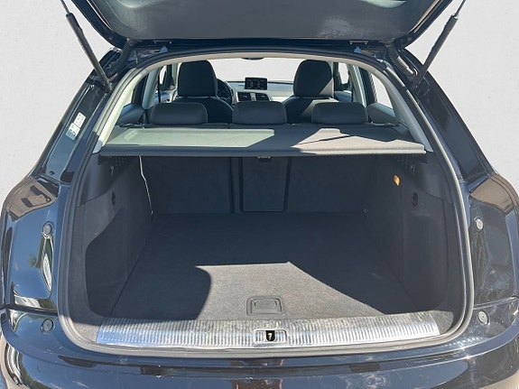 Audi Q3 14 of 15