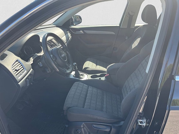 Audi Q3 7 of 15