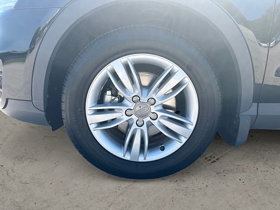 Audi Q3 6 of 15