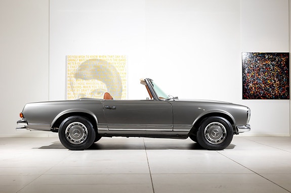 Mercedes-Benz SL280 7 of 20