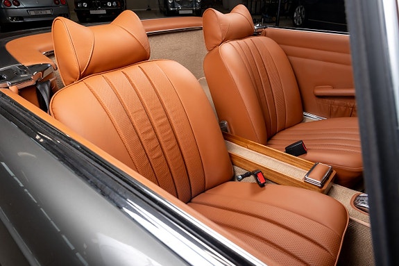 Mercedes-Benz SL280 20 of 20