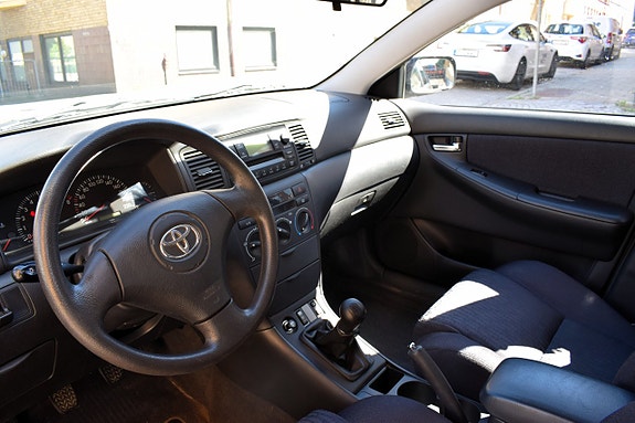 Toyota Corolla 5 of 5