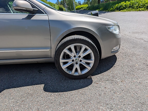 Skoda Superb 5 of 5