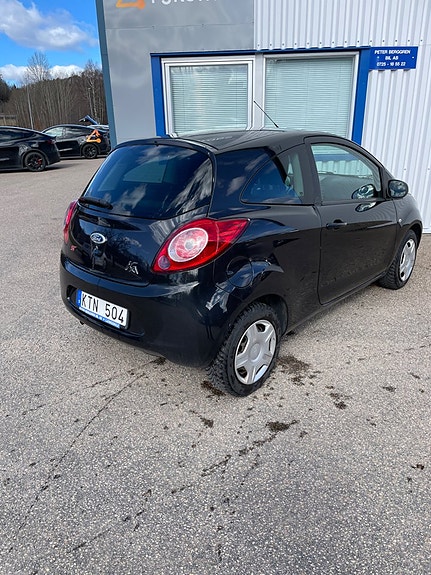 Ford Ka 4 of 5