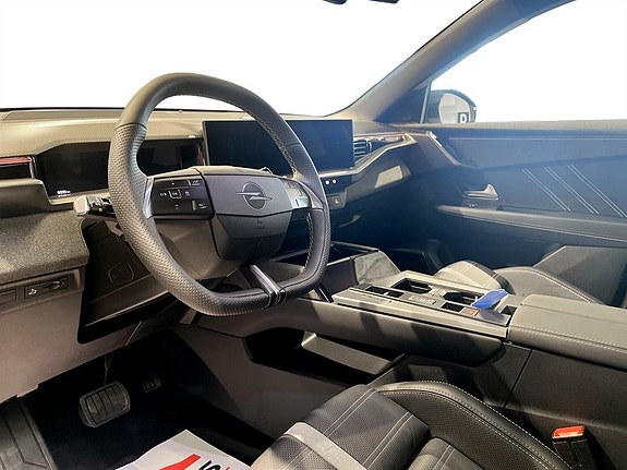 Opel Grandland X 4 of 5