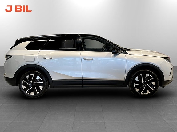 Opel Grandland X 13 of 15