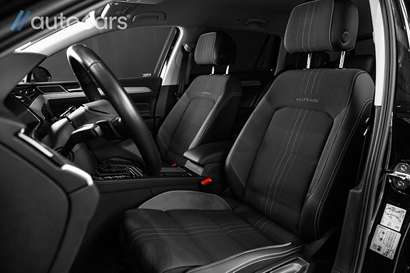 Volkswagen Passat Alltrack 28 of 30