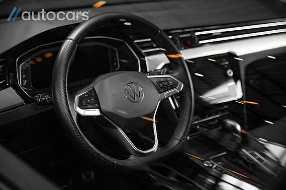 Volkswagen Passat Alltrack 16 of 30