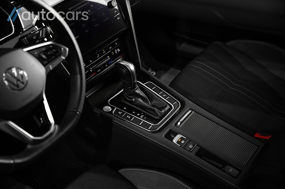 Volkswagen Passat Alltrack 24 of 30