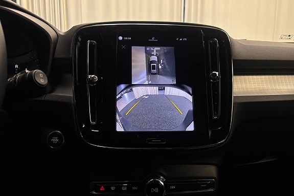Volvo XC40 16 of 22