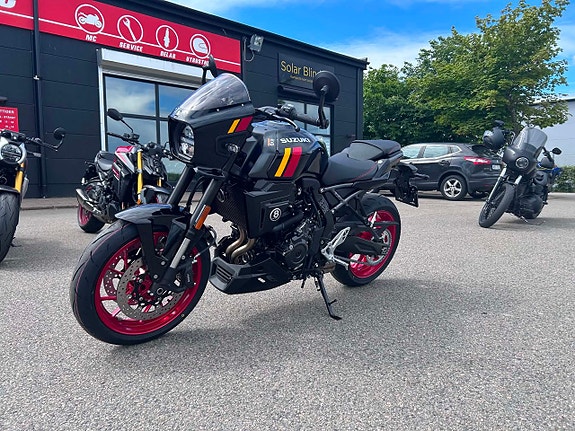 Suzuki GSX-8TT 2 of 5