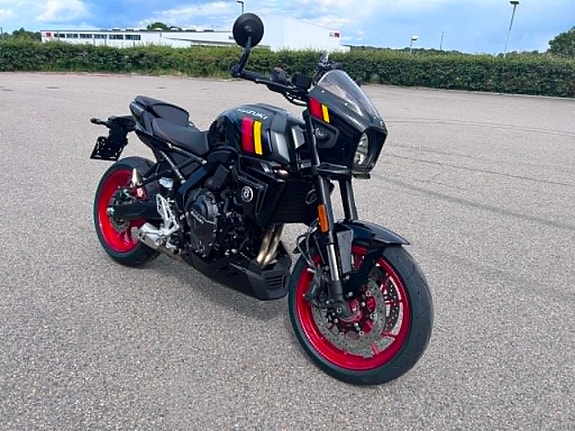 Suzuki GSX-8TT 4 of 5