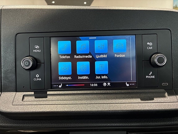 Volkswagen Caddy Maxi 16 of 17