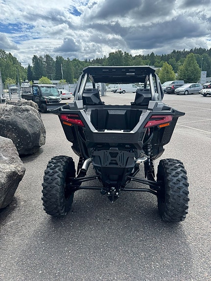Polaris RzR Pro Xp Ultimate T3b  " Äntligen " 5 of 8