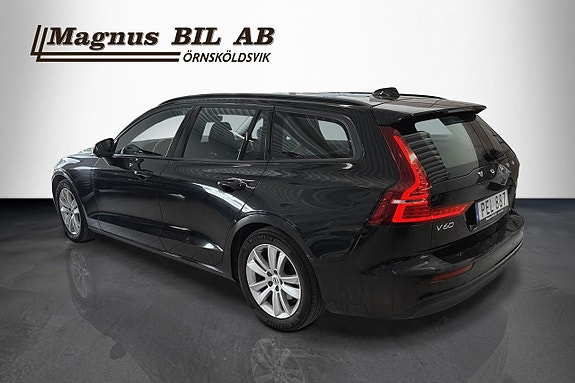 Volvo V60 3 of 5