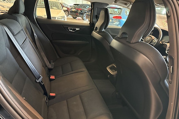 Volvo V60 10 of 12