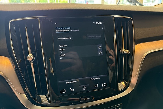 Volvo V60 8 of 12