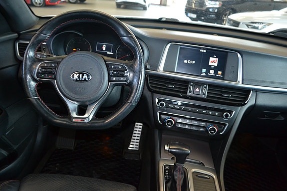 Kia Optima 6 of 12