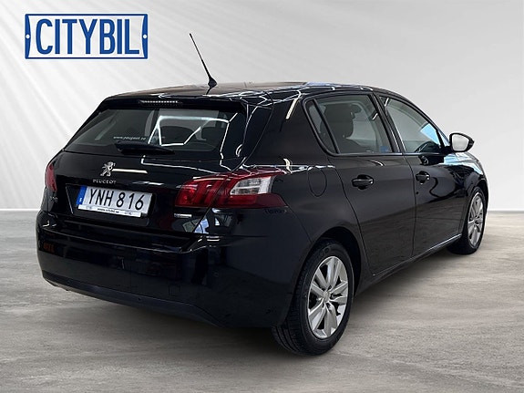Peugeot 308 4 of 5