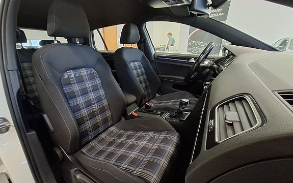 Volkswagen Golf I 12 of 27