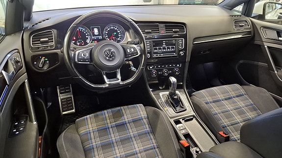 Volkswagen Golf I 2 of 27