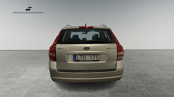 Kia Ceed 5 of 5