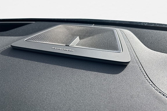 Polestar 4 10 of 15