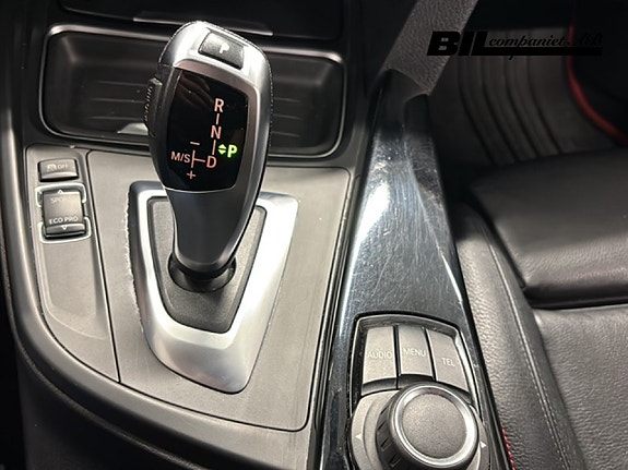 BMW 320d 13 of 15