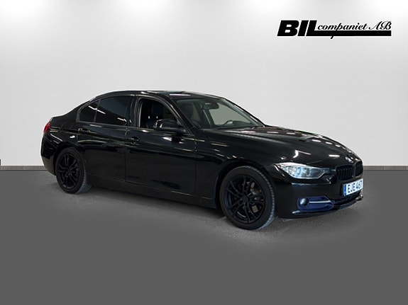 BMW 320d 4 of 5
