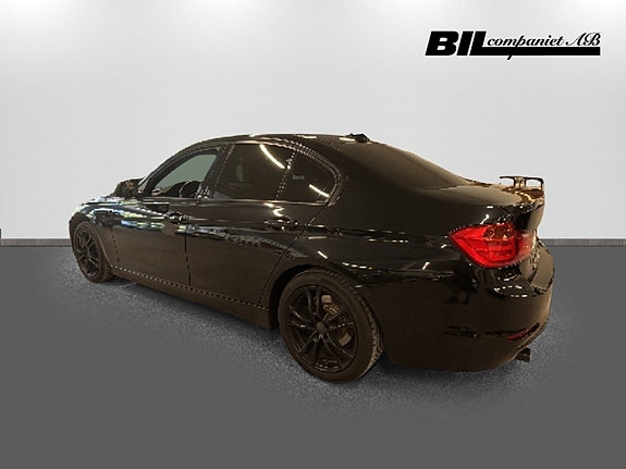 BMW 320d 5 of 5