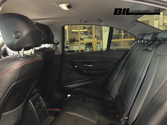 BMW 320d 9 of 15