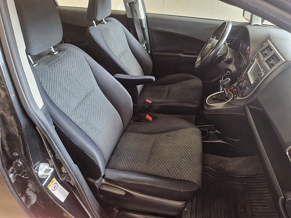 Toyota Verso-S 8 of 15
