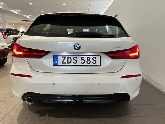 BMW 118i 5 of 5