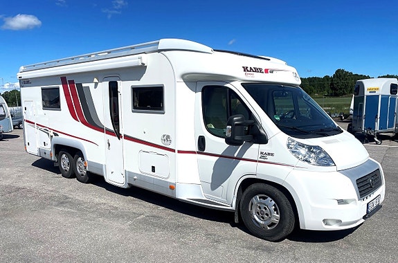 Kabe TM 880 LT, Aut, skinn, AC, enkelsängar, toa bak