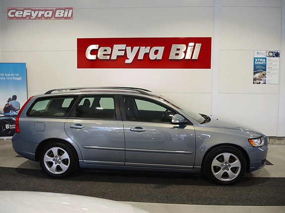 Volvo V50 8 of 15