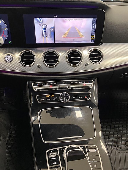 Mercedes-Benz E220 19 of 20