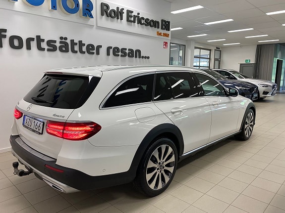Mercedes-Benz E220 7 of 20