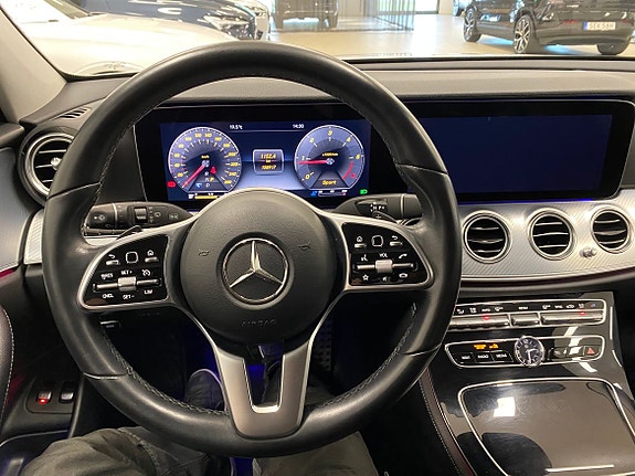 Mercedes-Benz E220 17 of 20