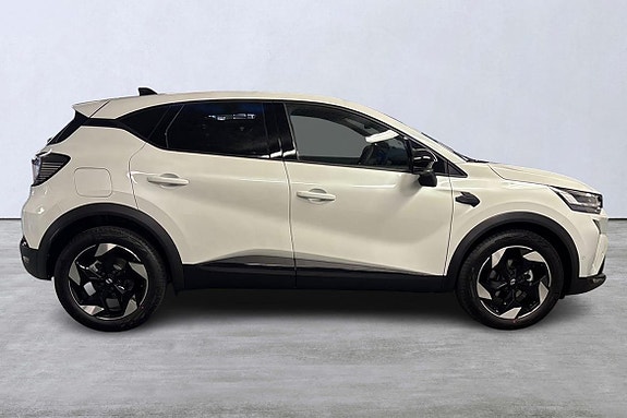 Renault Captur 2 of 5