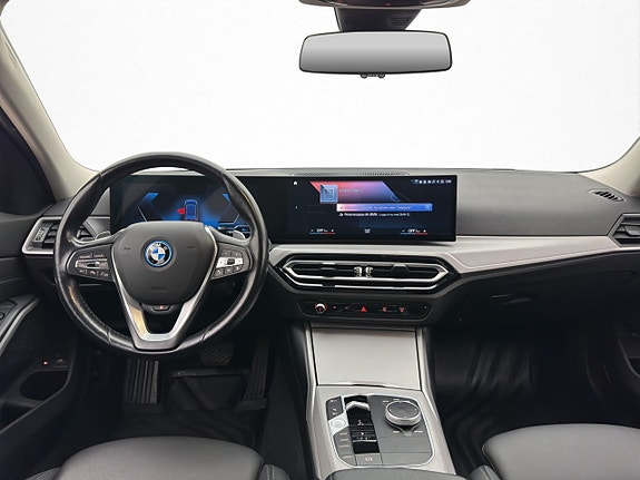 BMW 330e 13 of 30