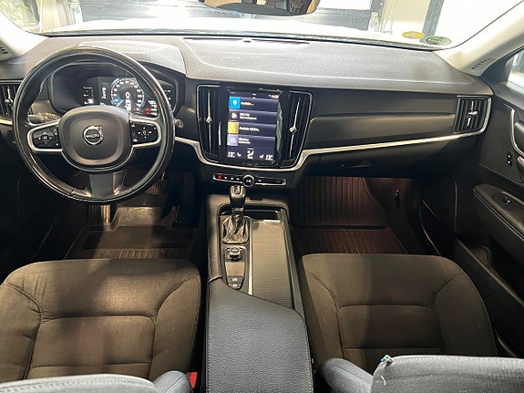 Volvo V90 11 of 20