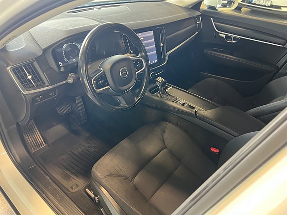 Volvo V90 16 of 20