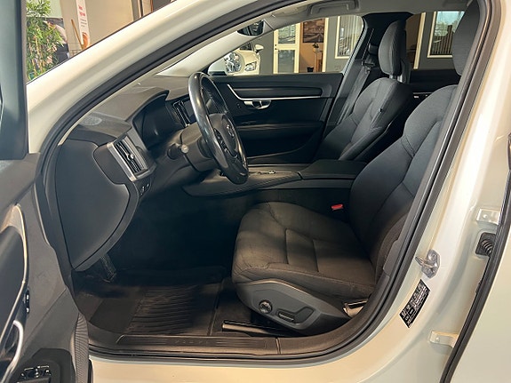 Volvo V90 15 of 20
