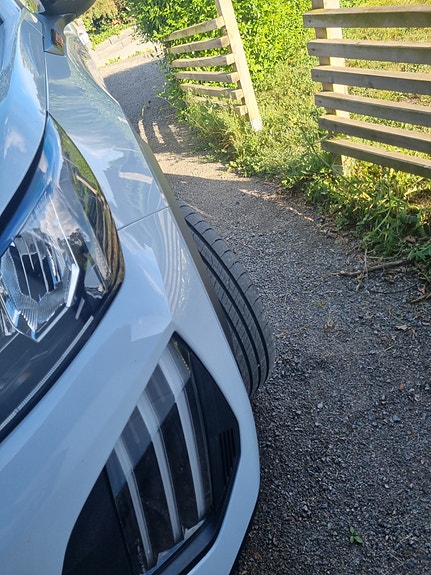 Peugeot 2008 4 of 5